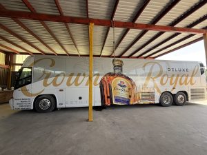 vehicle wrap installer